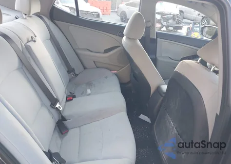 2015 Kia Optima Lx z USA, uszkodzony, nr VIN KNAGM4A76F5556117